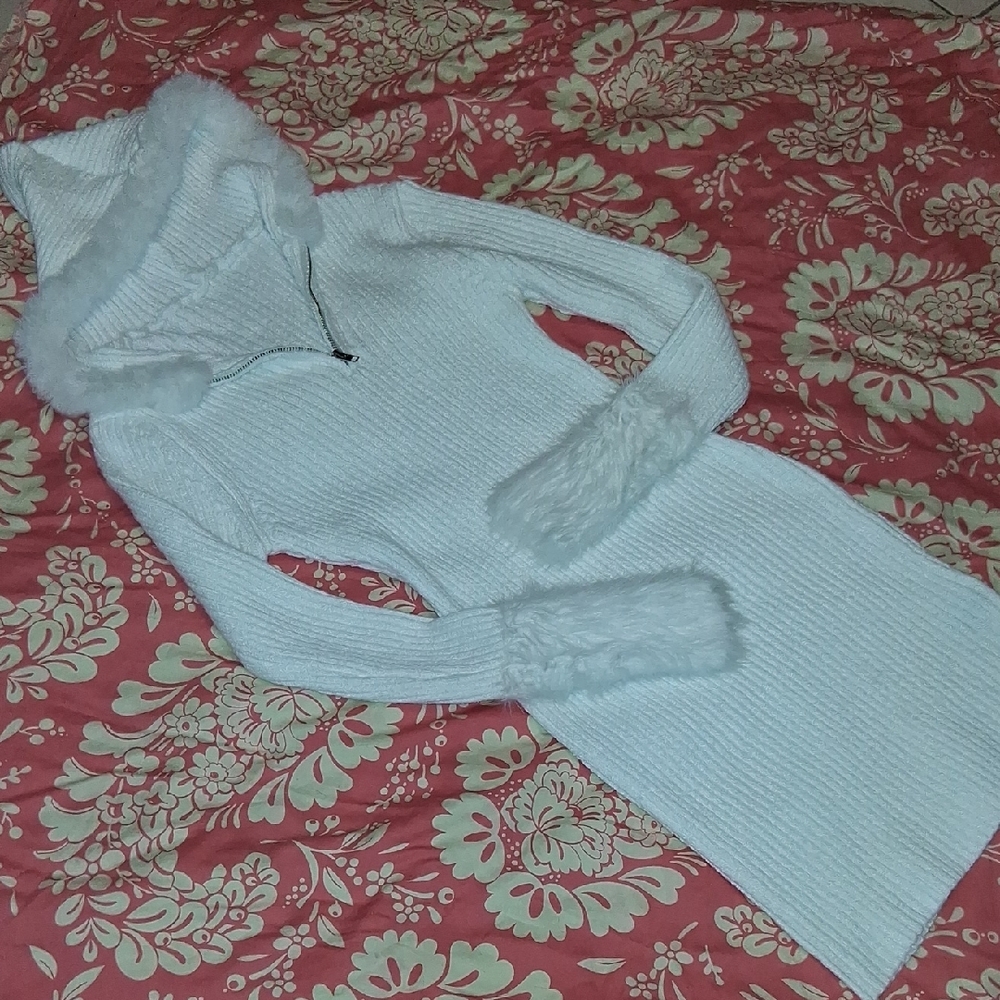 Cozy White Hooded Sweater